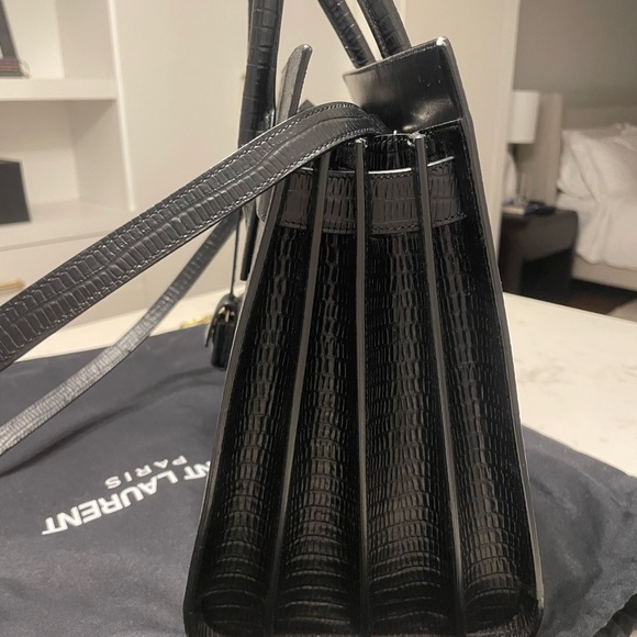 Saint Laurent ‘Sac du Jour’ black gloss croc embossed leather, silver hardware - Picture 6 of 8